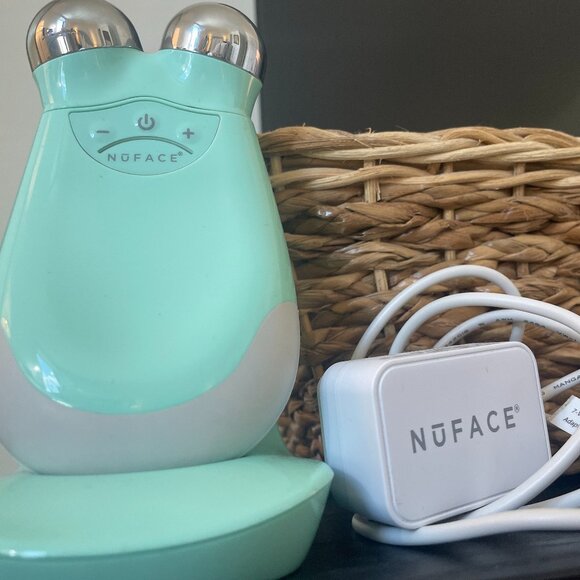 NuFACE Trinity - Picture 2 of 7